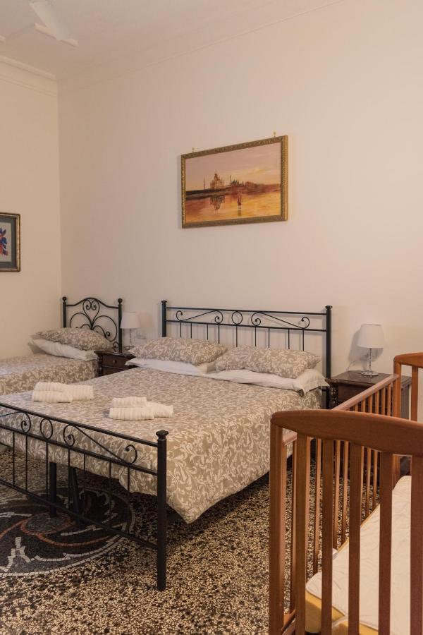 Antica Terrazza Frascati Bed and Breakfast Buitenkant foto