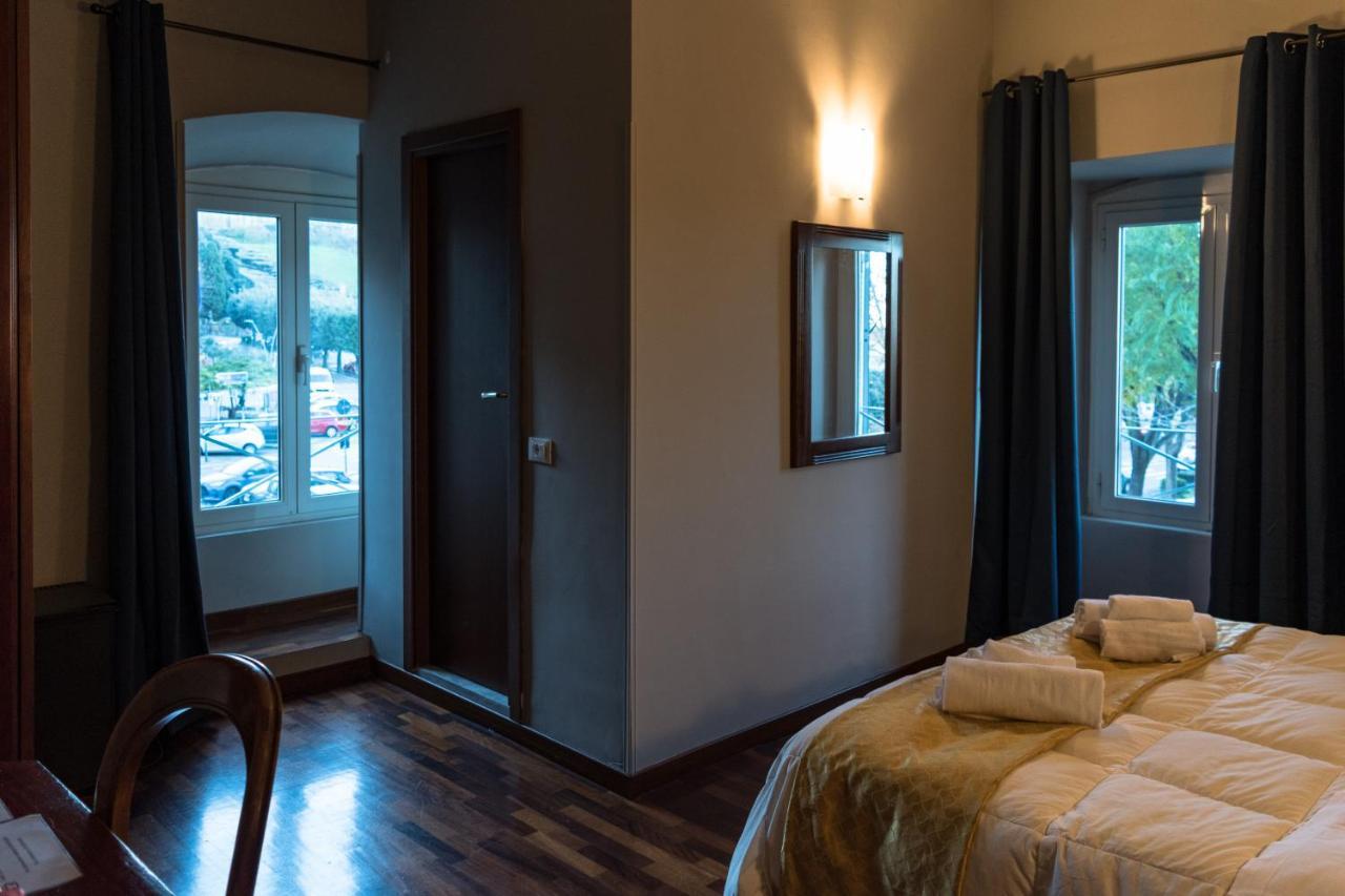 Antica Terrazza Frascati Bed and Breakfast Buitenkant foto